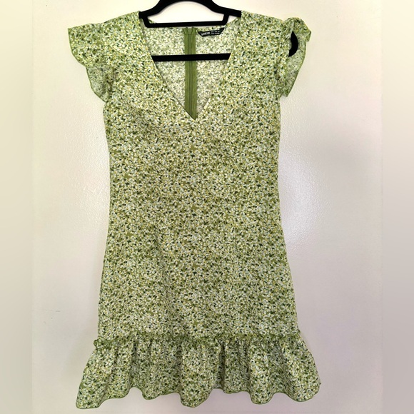 Urban Outfitters Dresses & Skirts - Shein Floral Dress